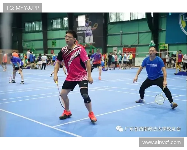 成都羽毛球队与深圳羽毛球队赛后复盘速度对比分析与战术探讨